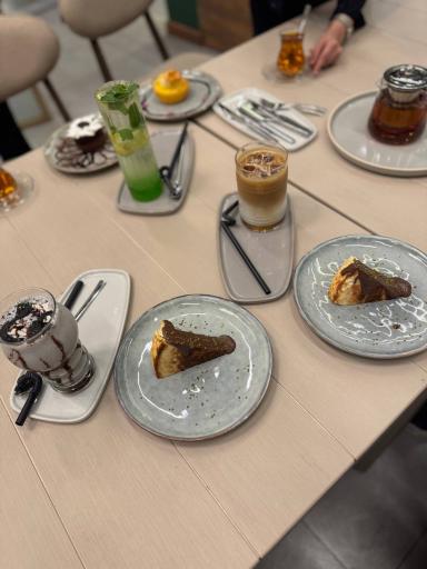 عکس کافه پاپیلون (بانوان)