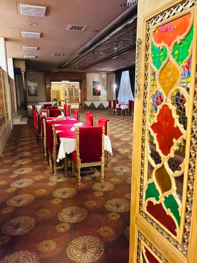 عکس رستوران مهمانسرای عباسی