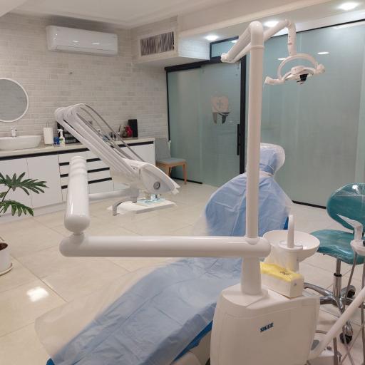 عکس دندانپزشکی دکتر سید محمد حسینی 