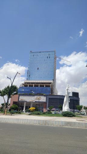 عکس برج گردشگری ققنوس