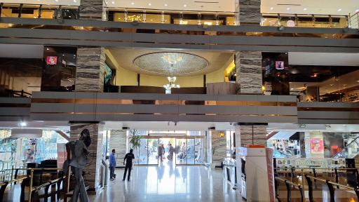 برج گردشگری ققنوس