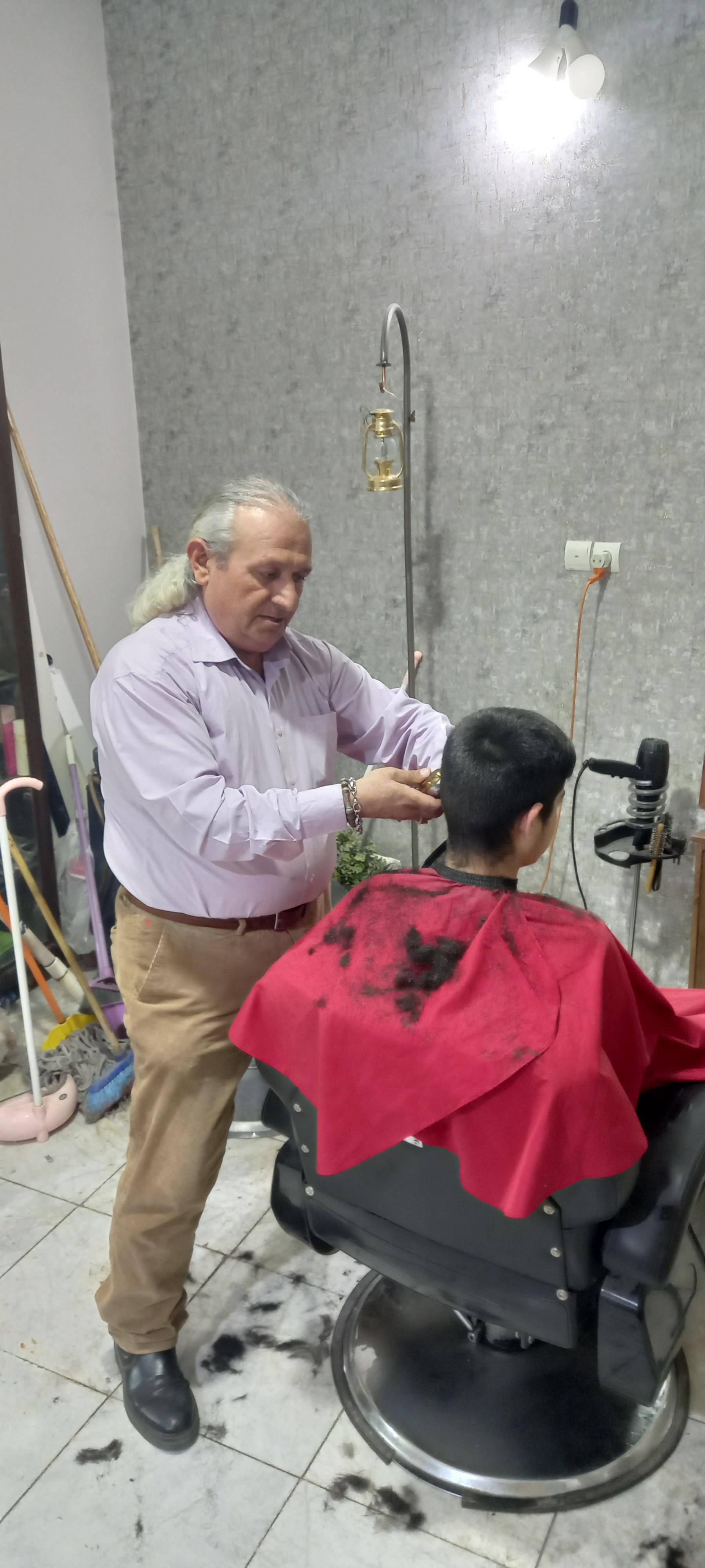 عکس آرایشگاه امید
