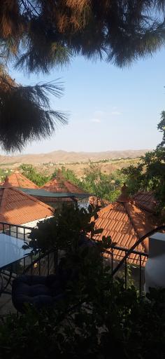 عکس سفره خانه سنتی سارینا