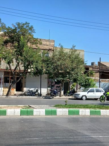 عکس تابگیری موتورسیکلت کریم