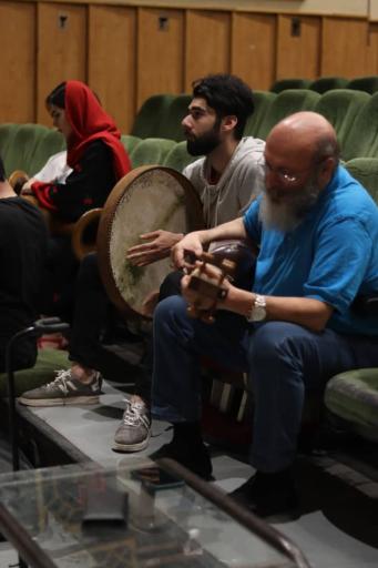 عکس آموزشگاه موسیقی گیل آوا رامین راقب