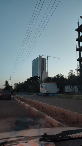 عکس برج گردشگری ققنوس