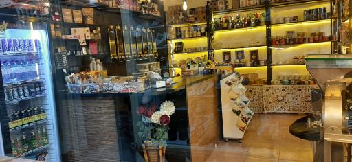 عکس قهوه و شکلات رست