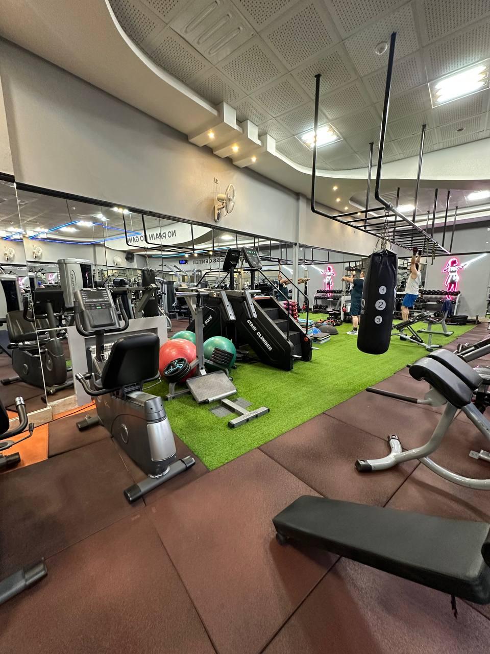 عکس باشگاه بدنسازی سام