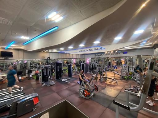 عکس باشگاه بدنسازی سام