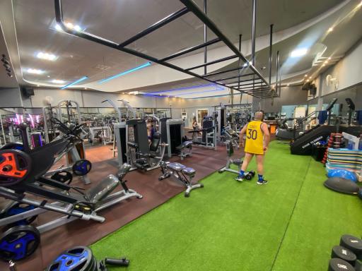 عکس باشگاه بدنسازی سام