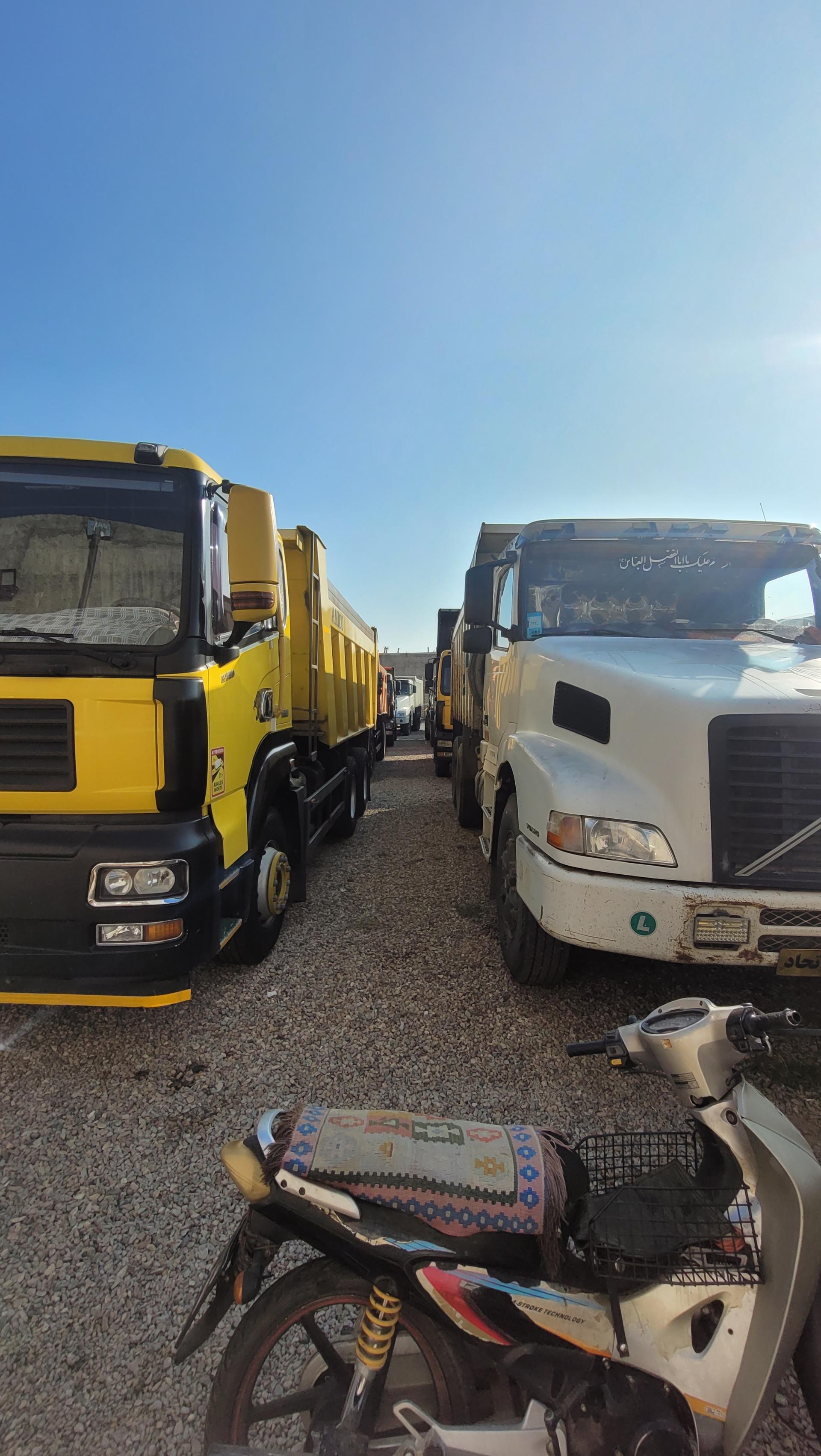 عکس نمایشگاه کامیون اتحاد