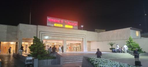 عکس پارکینگ ترمینال 1 و 2 فرودگاه مهرآباد