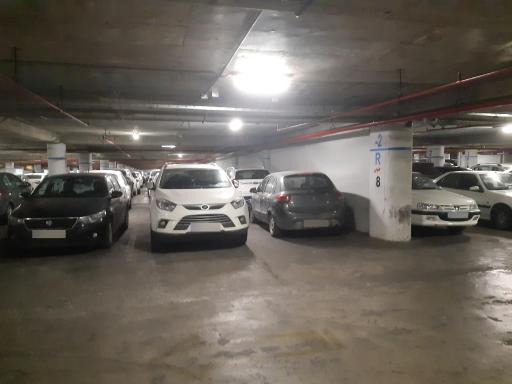 عکس پارکینگ ترمینال 1 و 2 فرودگاه مهرآباد