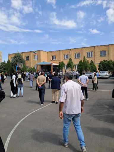 عکس دبیرستان علامه طباطبائی