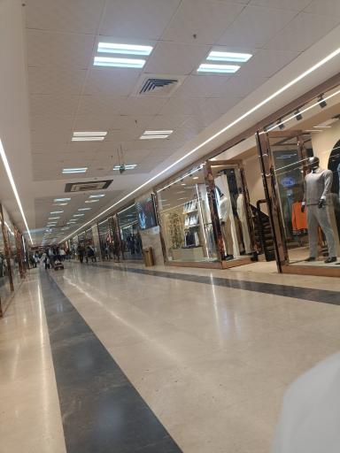 عکس مجتمع تجاری برند سنتر