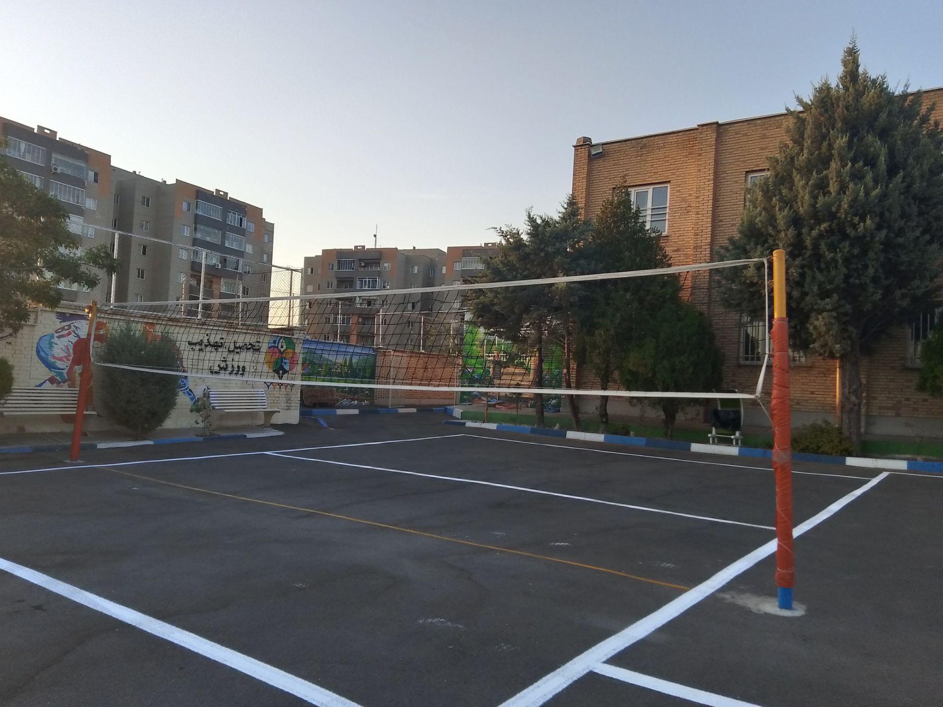 عکس دبیرستان علامه طباطبائی