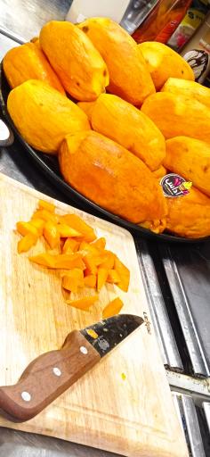 عکس آبمیوه آداس