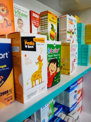 عکس داروخانه دکتر باقری