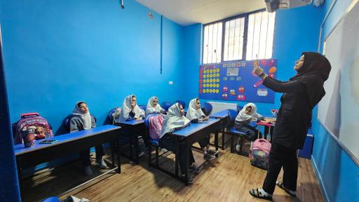 عکس دبستان دخترانه بچه های آسمان حکمت