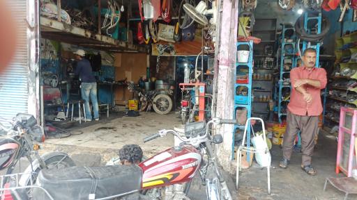 عکس لوازم یدکی و تعمیرگاه موتورسیکلت علی بهمنی