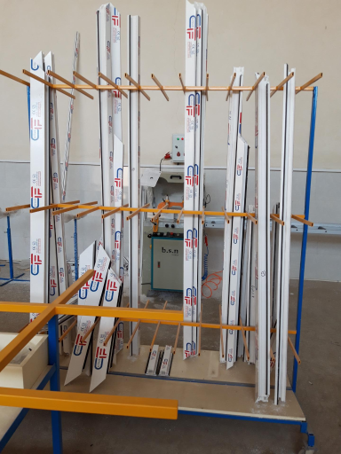 عکس گروه مهندسی و بازرگانی بختیاری