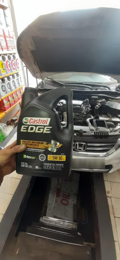 عکس تعویض روغنی فرزاد