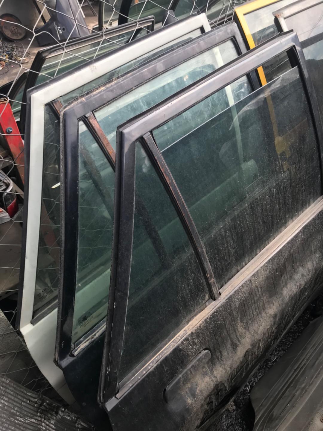 عکس استوک یدک علیزاده 