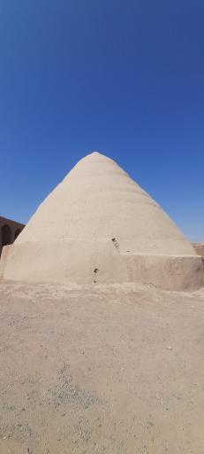 عکس یخچال‌های قلعه جلالی