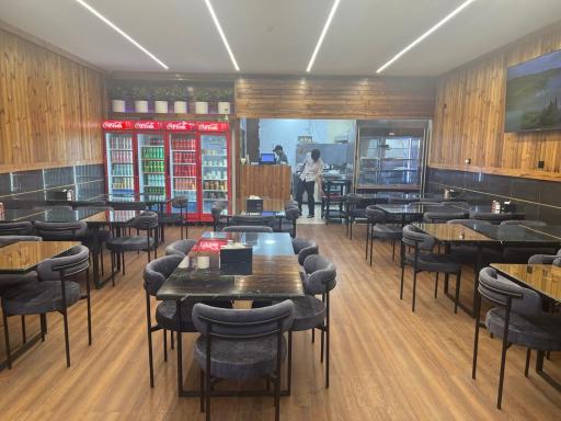 عکس رستوران ایرانی و دریایی ایوان