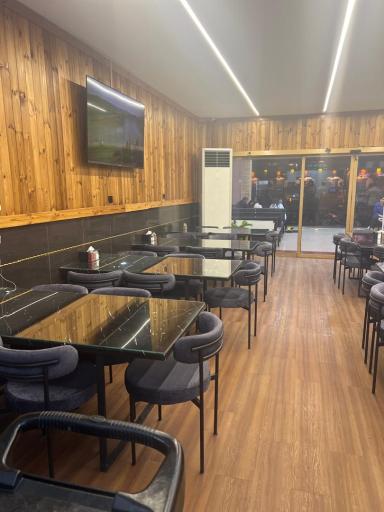 عکس رستوران ایرانی و دریایی ایوان