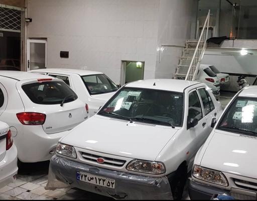 عکس نمایشگاه اتومبیل موسوی