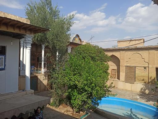 عکس خانه سعادت