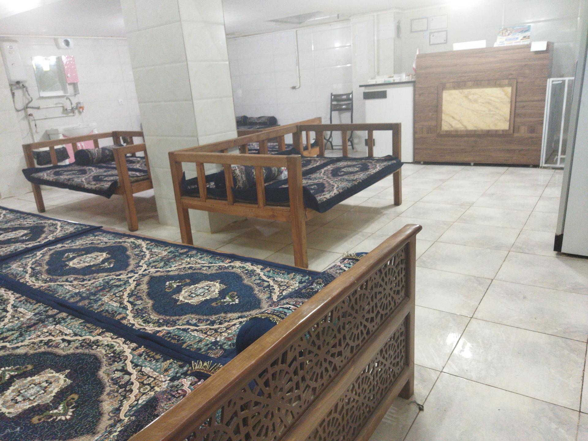 عکس رستوران شب نشین