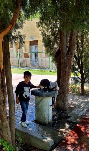 عکس کتابخانه پروین اعتصامی