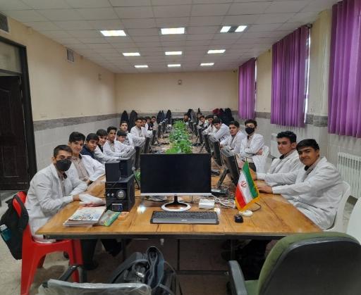 عکس هنرستان فنی و حرفه ای جلیل مرشدیان