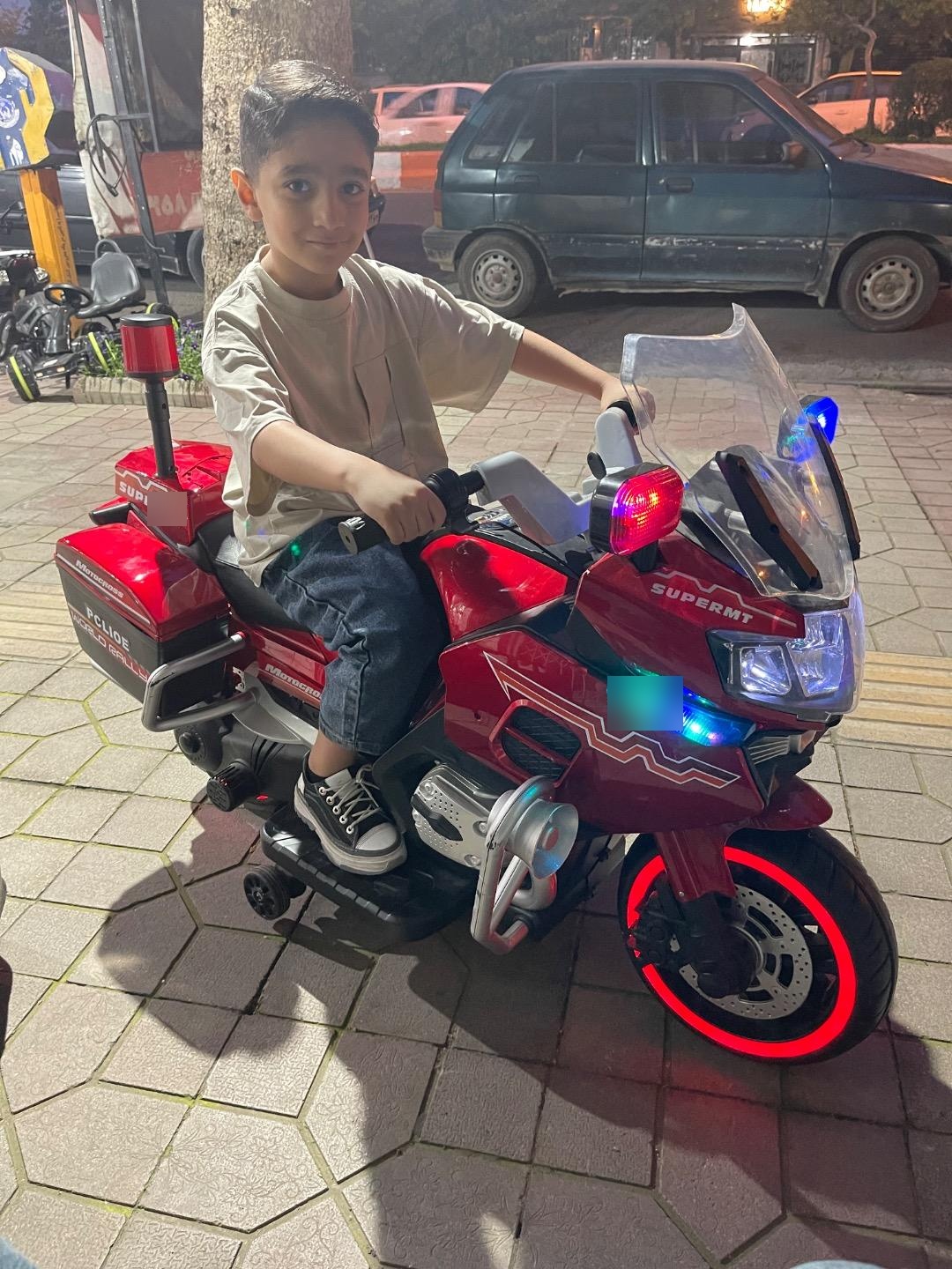 عکس فروشگاه ماشین شارژی و دوچرخه ولی پور