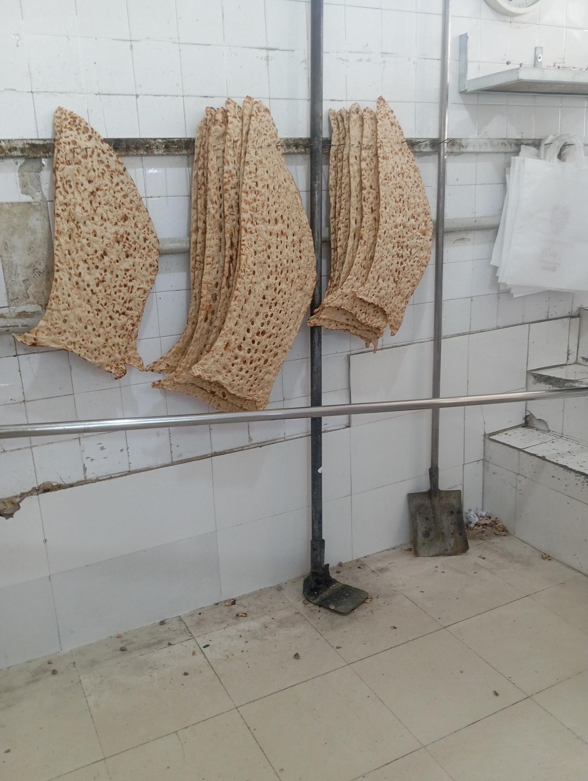 عکس نانوایی سنگک