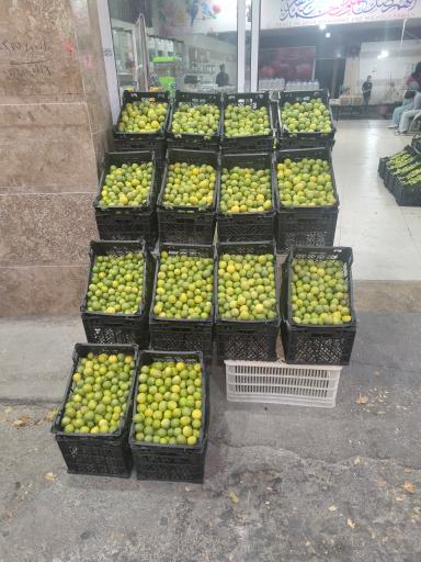 عکس فروشگاه عرقیات و آبلیمو گیری ناب