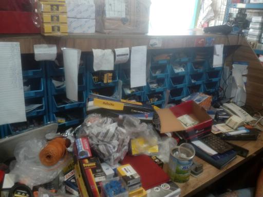 عکس فروشگاه لوازم یدکی معصوم زاده