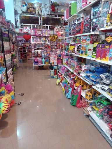 عکس فروشگاه لوازم تولد و اسباب بازی و خرازی و اکسسوری جزیره