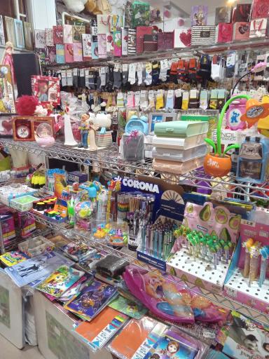 عکس فروشگاه لوازم تولد و اسباب بازی و خرازی و اکسسوری جزیره