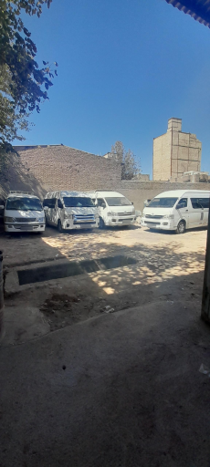 عکس تعمیرگاه هایس کاران