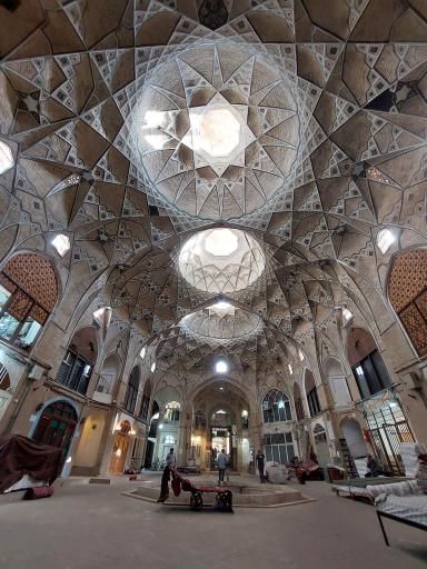 عکس تیمچه بزرگ بازار قم