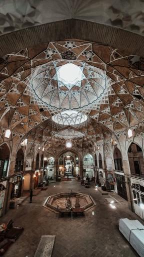 عکس تیمچه بزرگ بازار قم