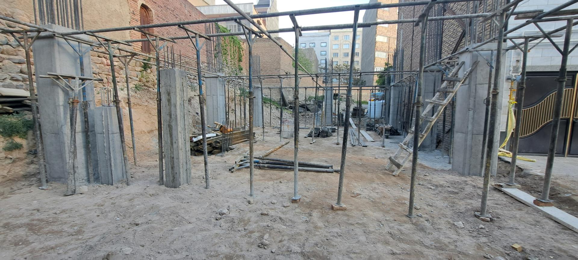 عکس دفتر فنی مهندسی آذر پی نام