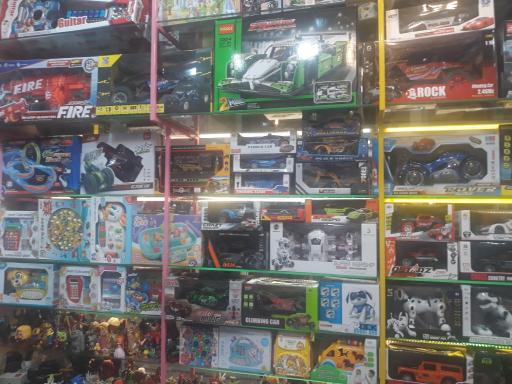 عکس فروشگاه خاطرات کودکی