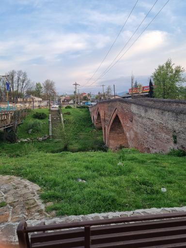 عکس پل خشتی لاهیجان