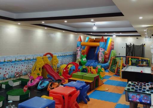 عکس خانه بازی وسرگرمی آموزشی فرفری ها