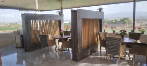 عکس کافه رستوران کهکشان