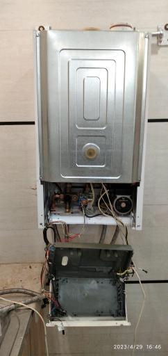 عکس تعمیر پکیج و کولر گازی آریانوین